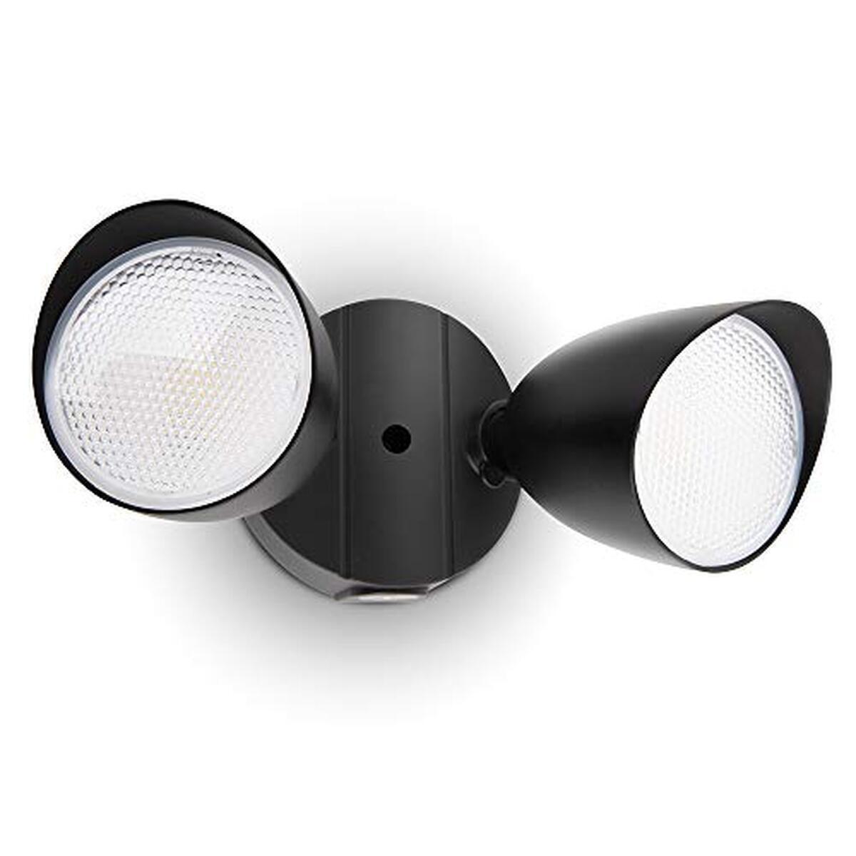 Test projecteur extérieur LUTEC 6222B : puissance et sécurité pour votre jardin