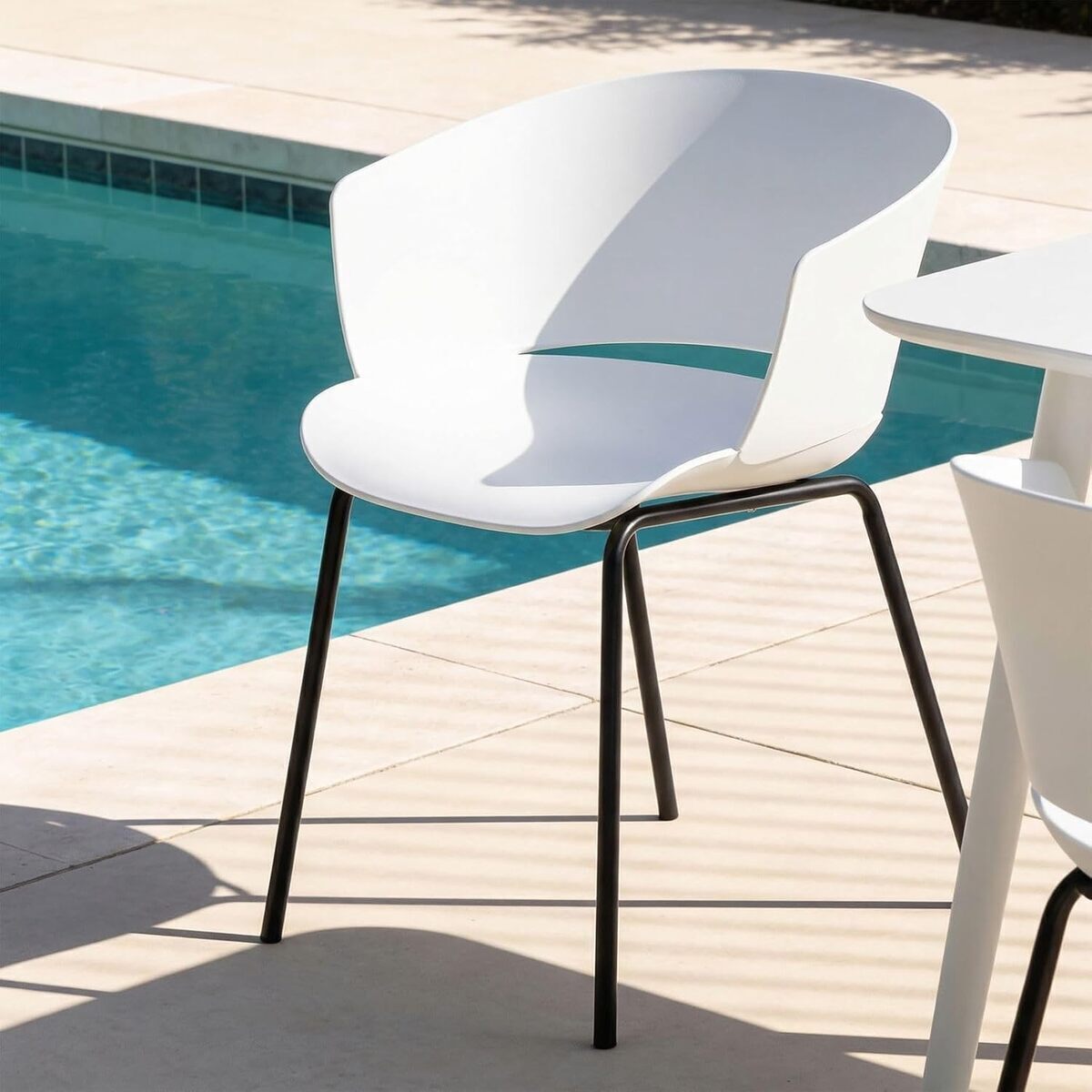 Test : chaises de jardin IDIMEX nivel resistantes et élégantes